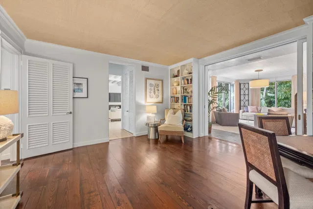 Residence photo 8