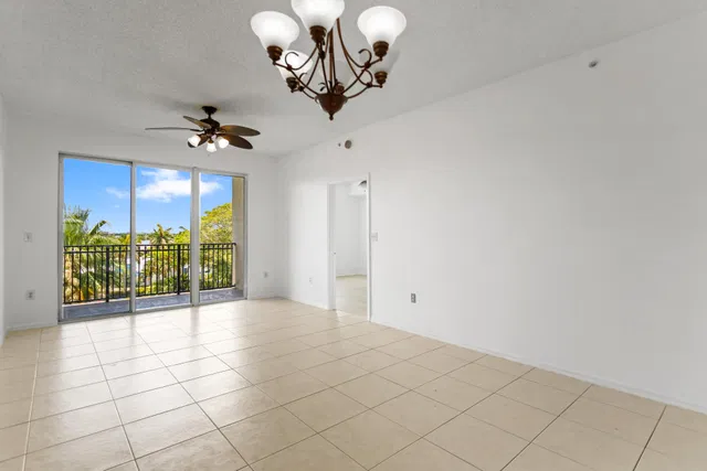 Boca Raton Unit 503 photo 4