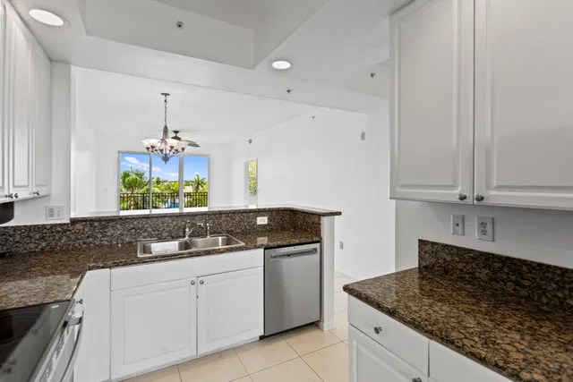 Boca Raton Unit 503 photo 12