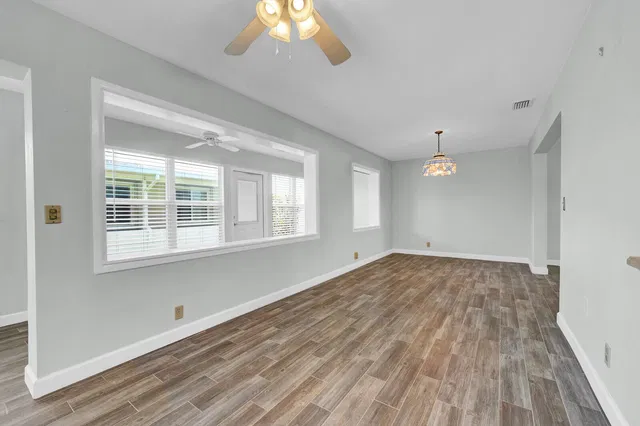 Residence photo 13