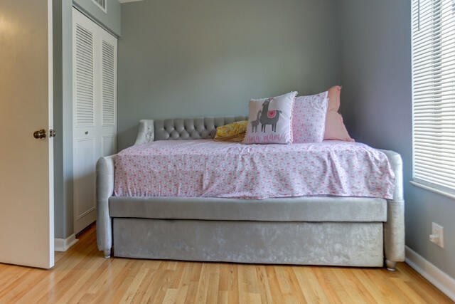 Unit E1 photo 15