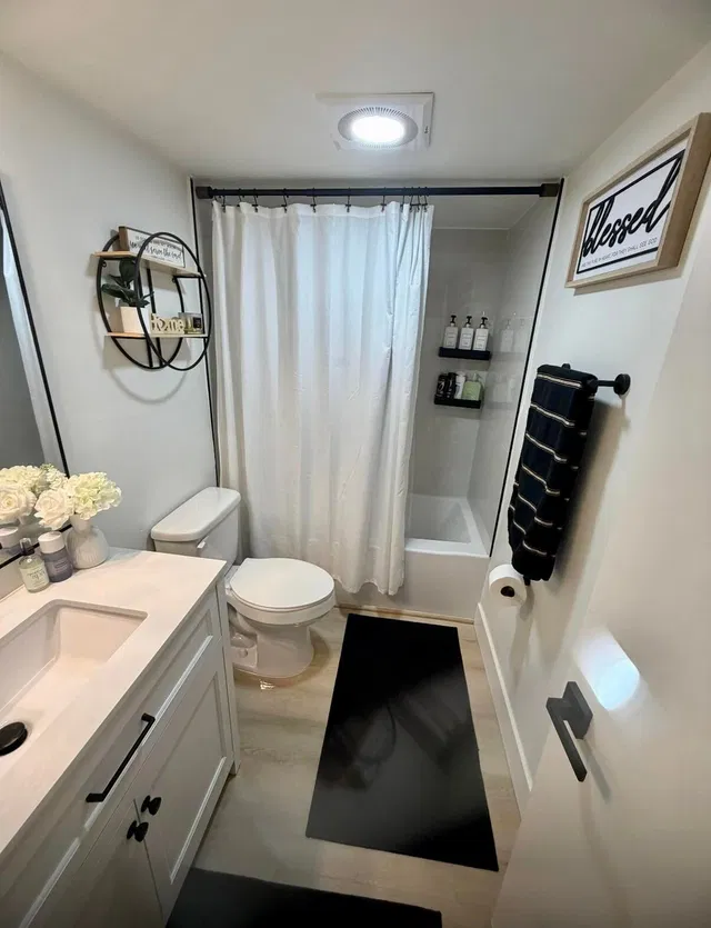  Unit 106 photo 11