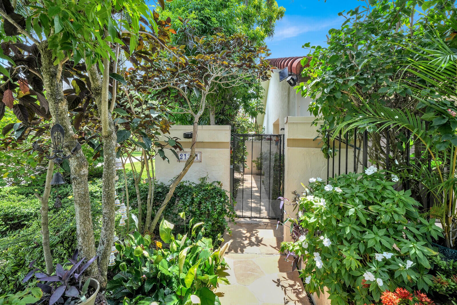 Residence photo 5
