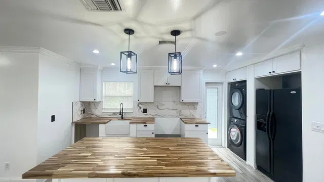 Residence photo 6