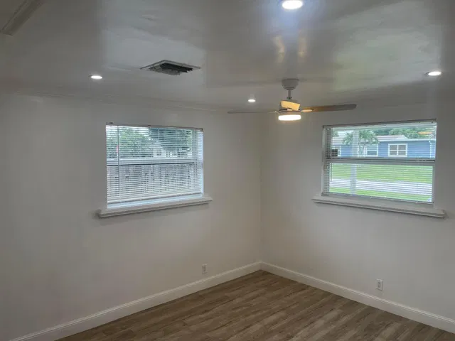 Residence photo 7