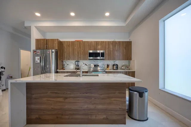  Residence photo 23