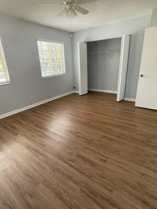 Residence photo 3