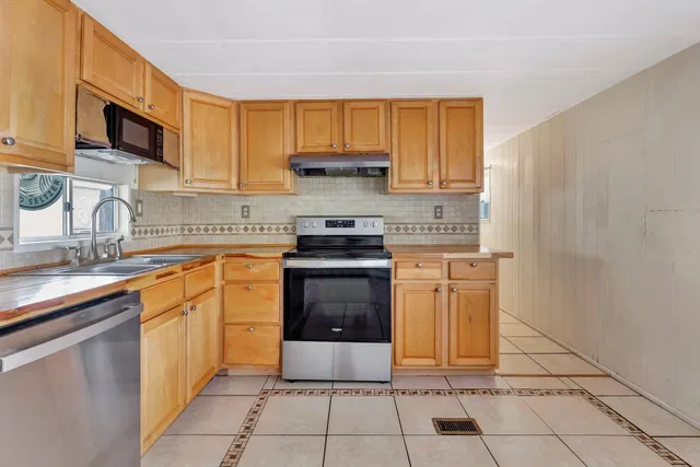 Residence photo 26