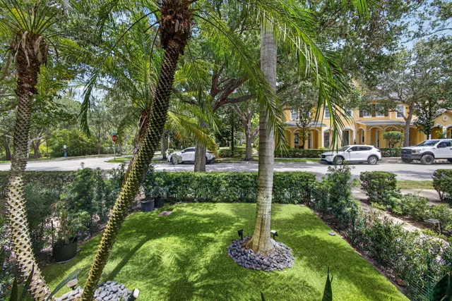 Canterbury Place Residence photo 6