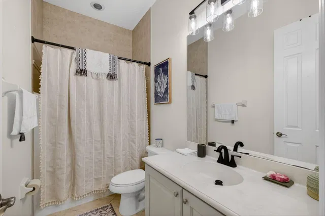 Canterbury Place Residence photo 48