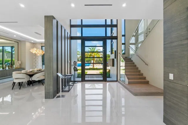 Royal Palm Yacht and Country Club Residence photo 9