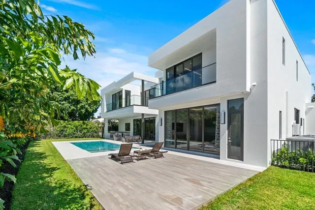 Royal Palm Yacht and Country Club Residence photo 24
