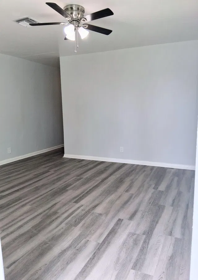 Residence photo 4