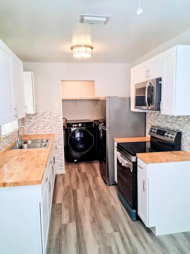 Residence photo 5