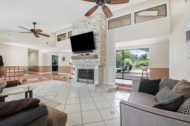 Rocky Point Residence photo 18