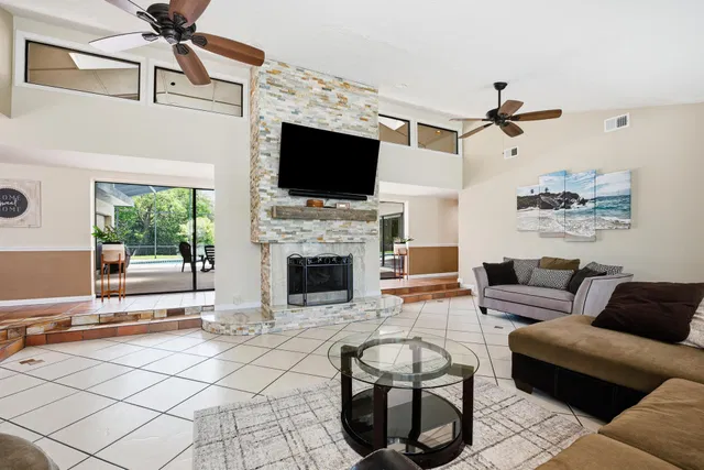 Rocky Point Residence photo 19