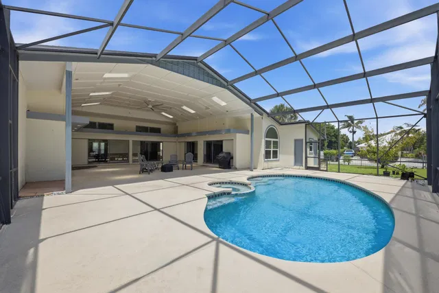 Rocky Point Residence photo 39