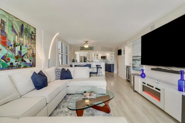 Residence photo 19