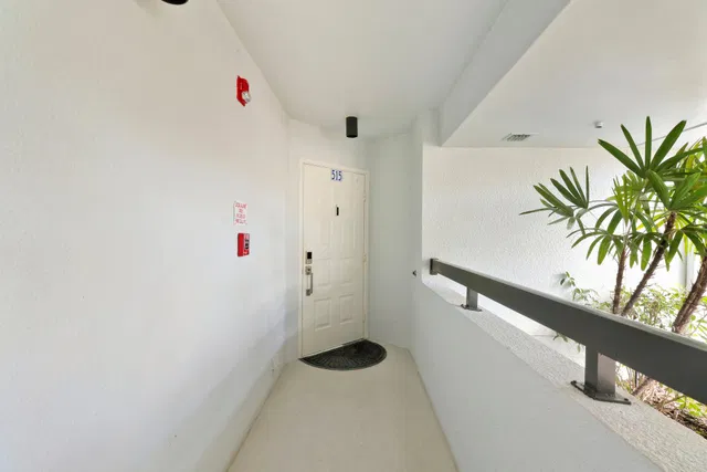 Residence photo 42