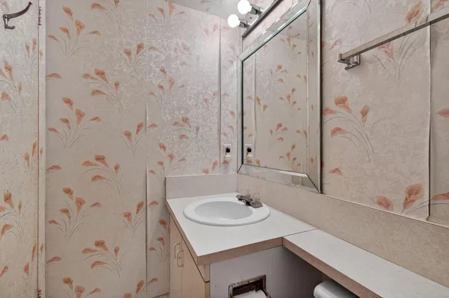  Residence photo 30