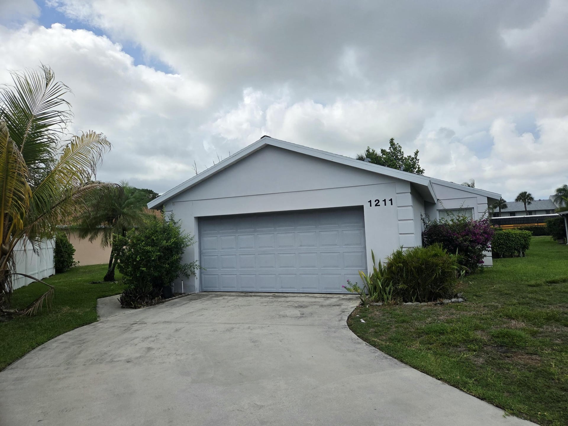 Residence photo 2