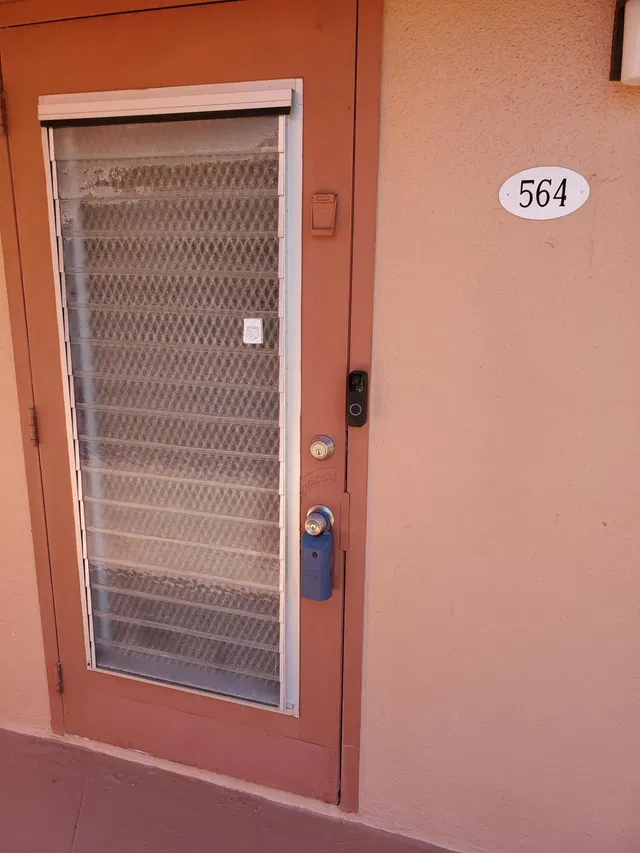  Unit 564 photo 19