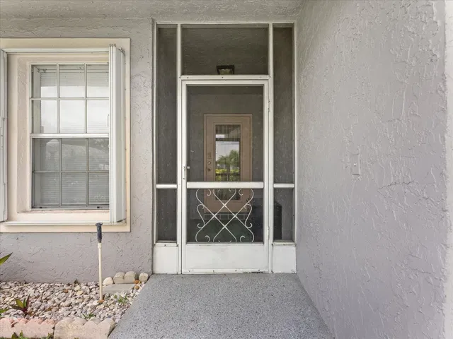 Residence photo 5