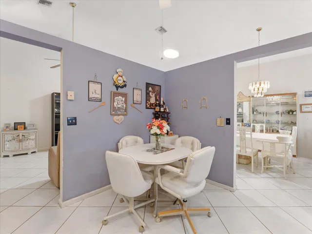 Residence photo 12