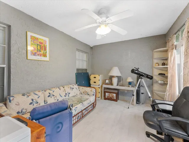 Residence photo 21