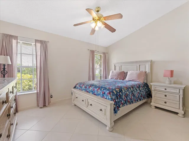 Residence photo 27