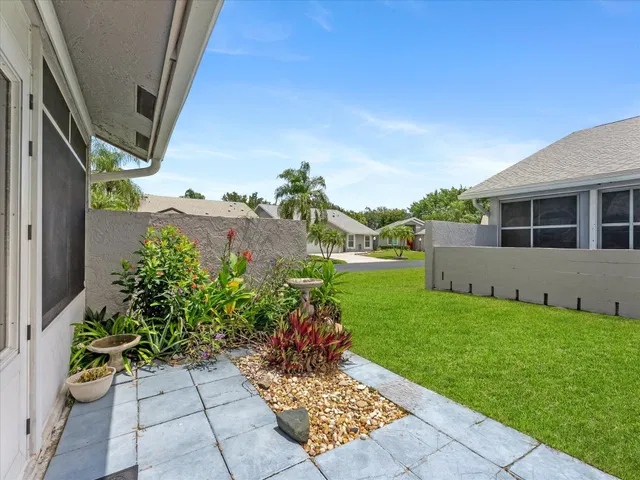 Residence photo 37