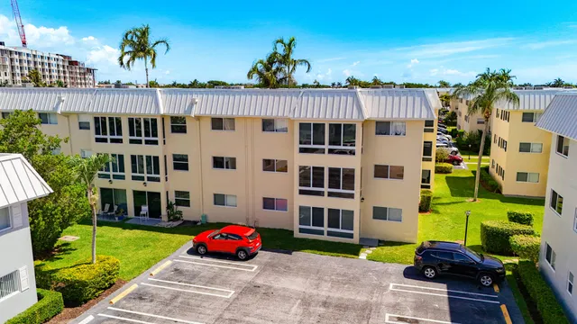 Unit 202 photo 46