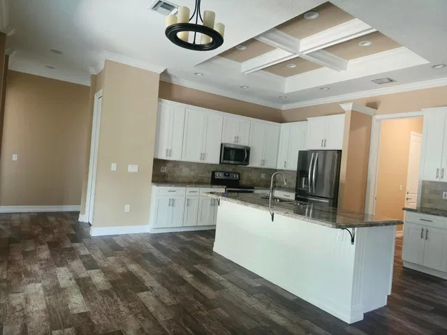 Residence photo 5