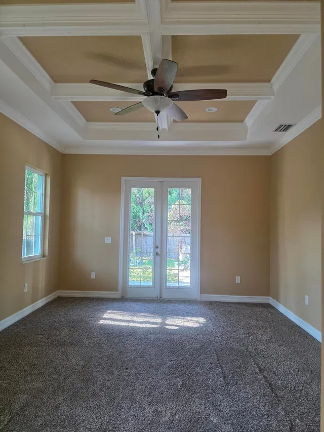 Residence photo 19