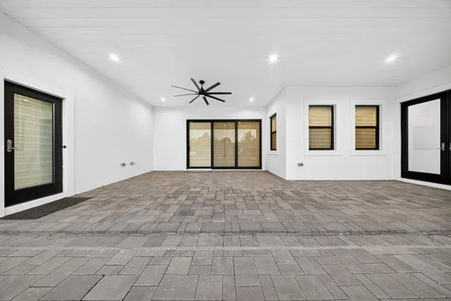 Residence photo 9