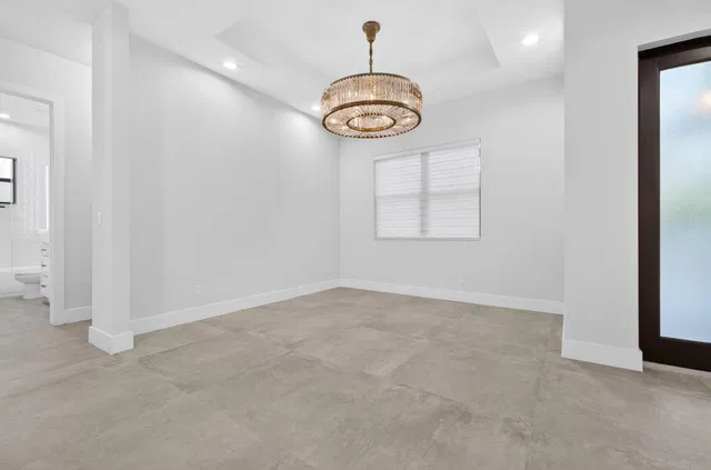 Residence photo 25