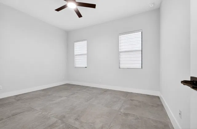 Residence photo 32