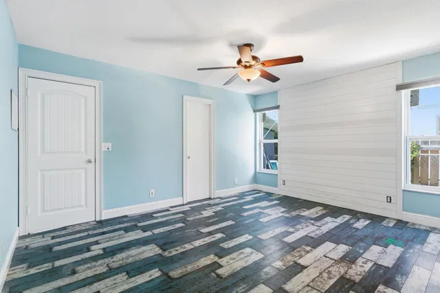 Residence photo 32