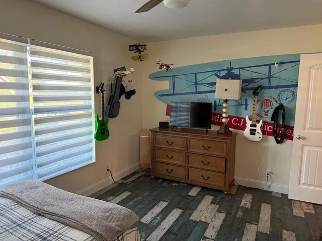 Residence photo 94