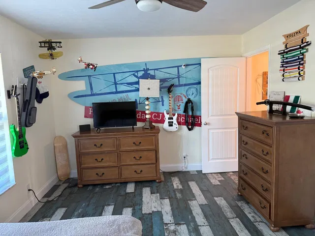 Residence photo 99