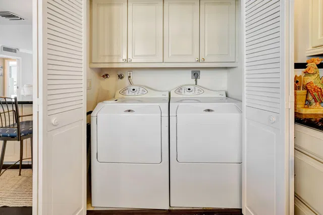  Unit 903 photo 38