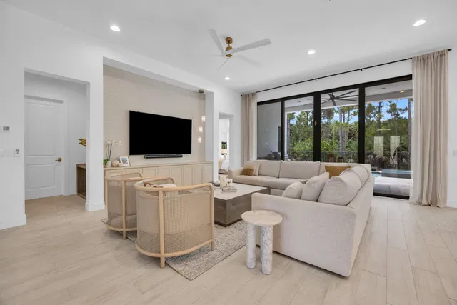 Alton Homes Palm Beach Gardens Residence photo 13
