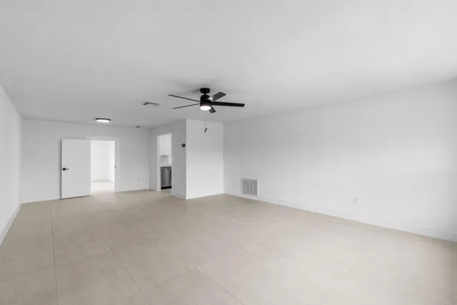 Residence photo 5
