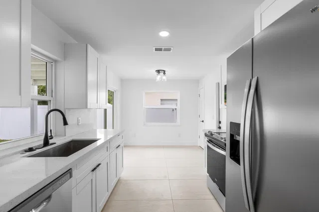 Residence photo 7