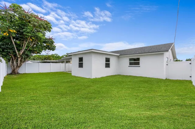 Residence photo 20