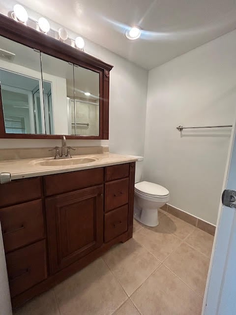 Unit 200 photo 10