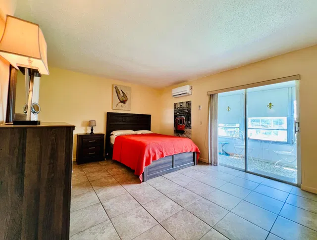 Residence photo 7