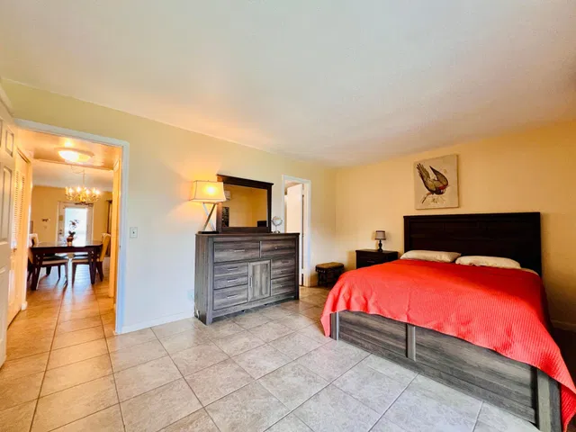 Residence photo 8