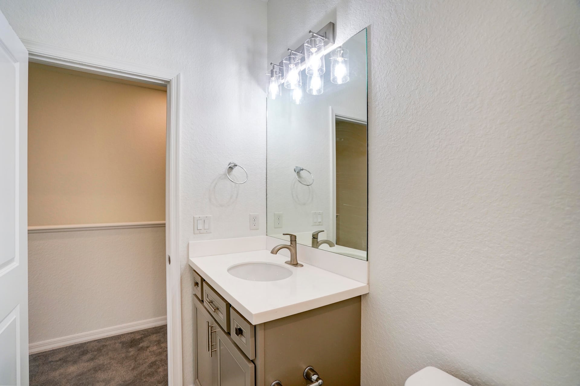  Residence photo 24