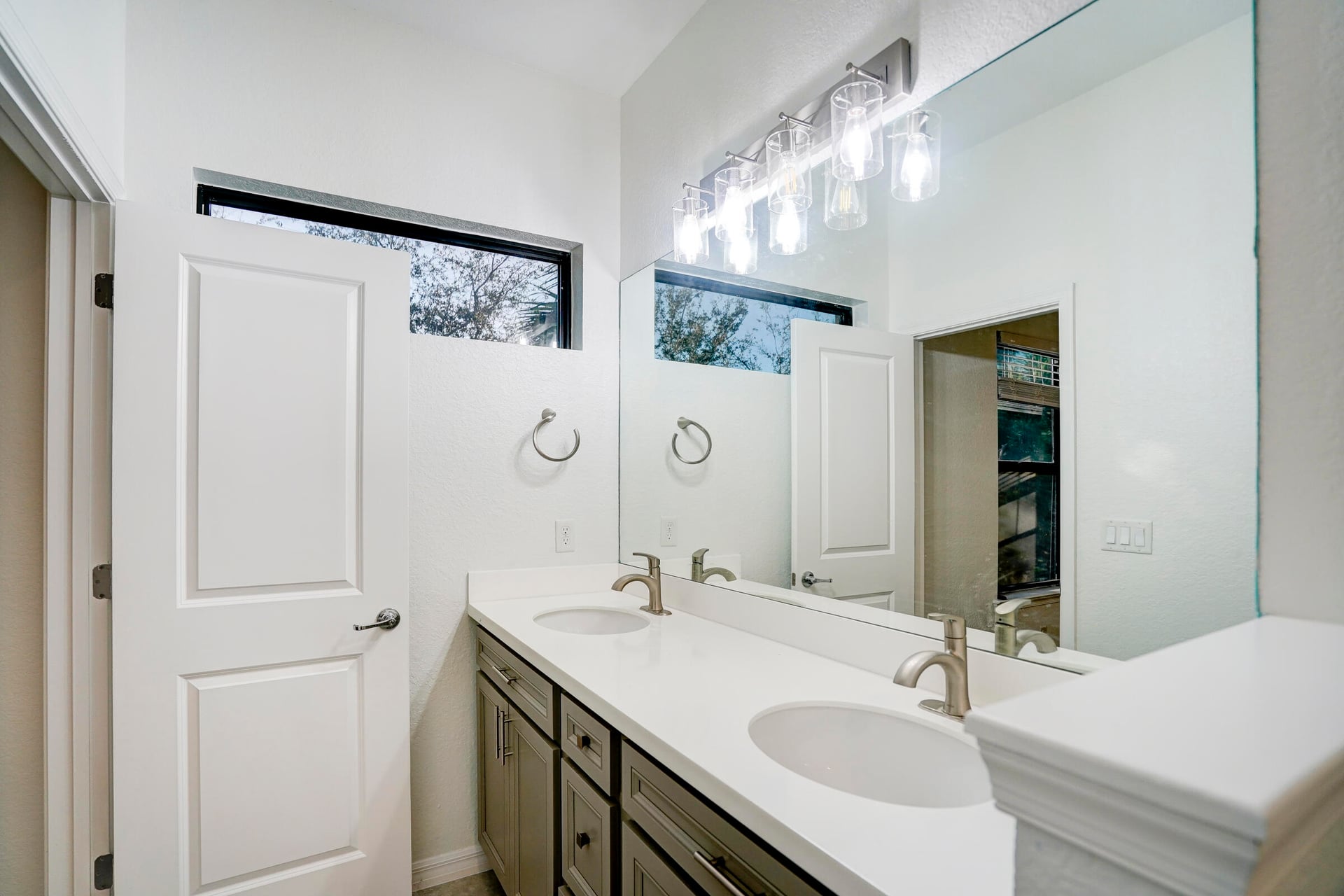  Residence photo 32